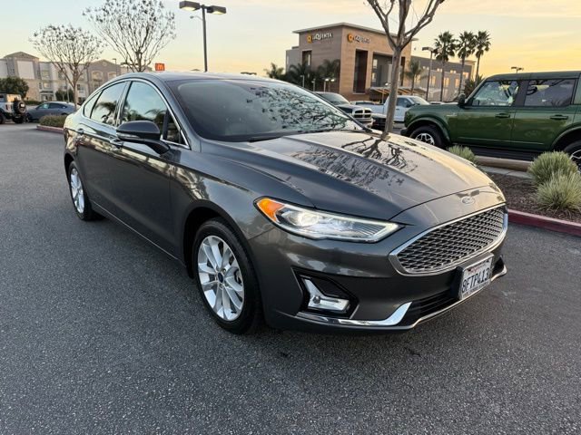 Certified 2019 Ford Fusion Energi Titanium image 4