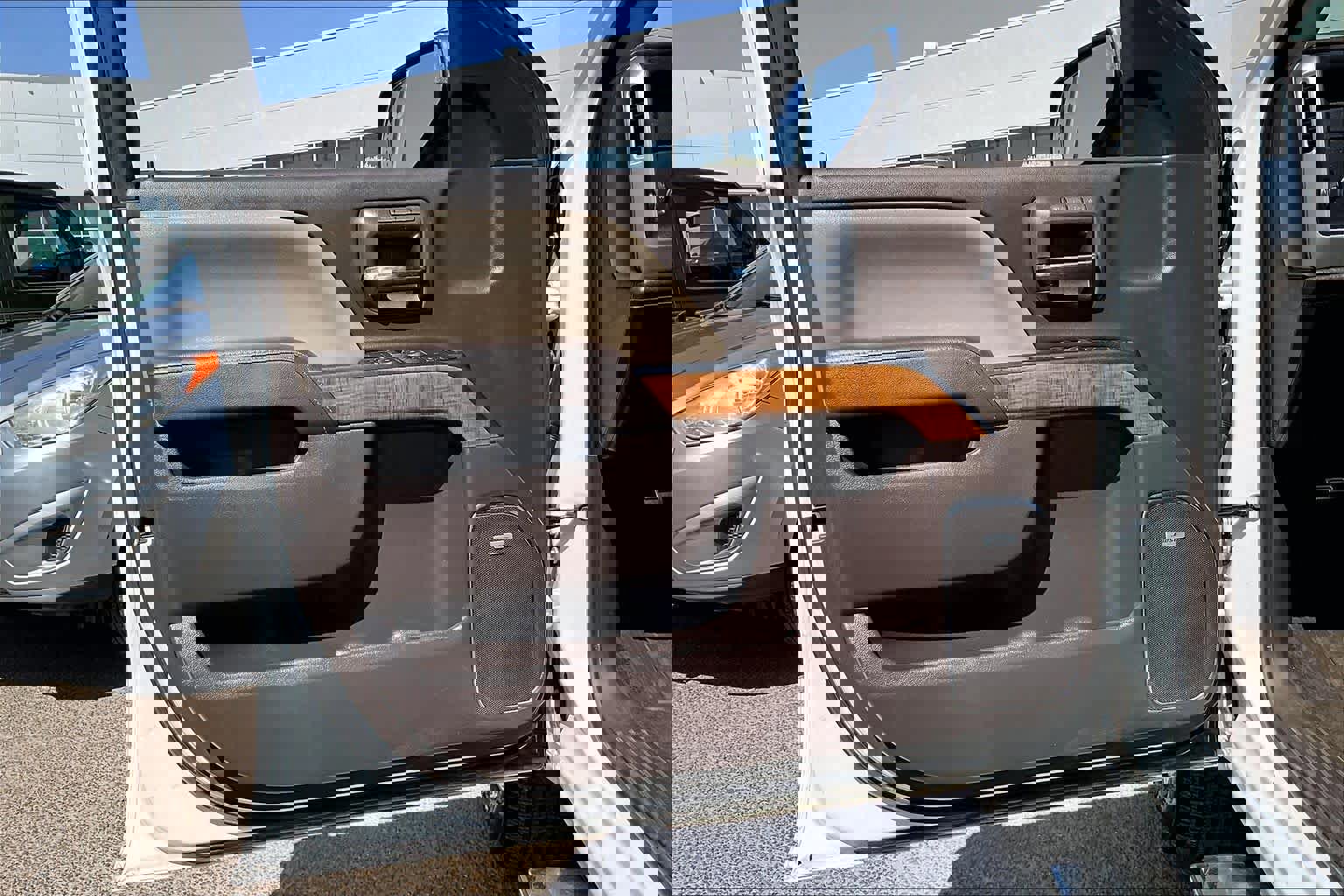 Used 2017 GMC Sierra 1500 SLT w/ Texas SLT Premium Package image 20