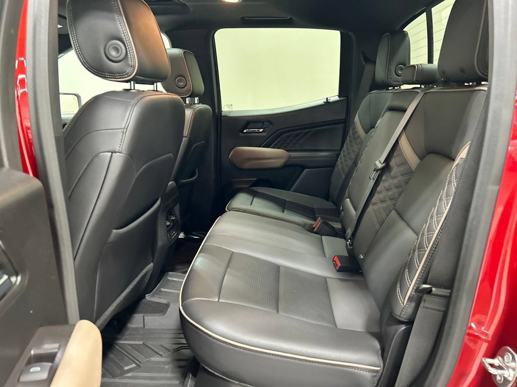 Used 2024 GMC Canyon Denali AWD/4WD image 32