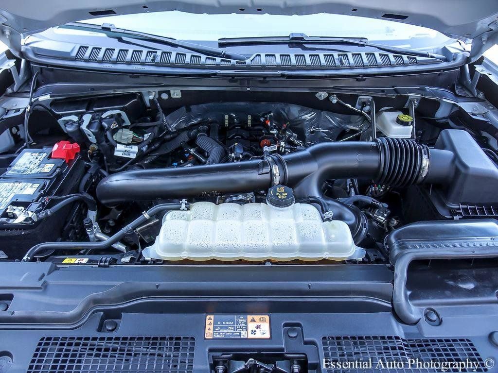 Certified 2025 Ford Expedition Active AWD/4WD image 33