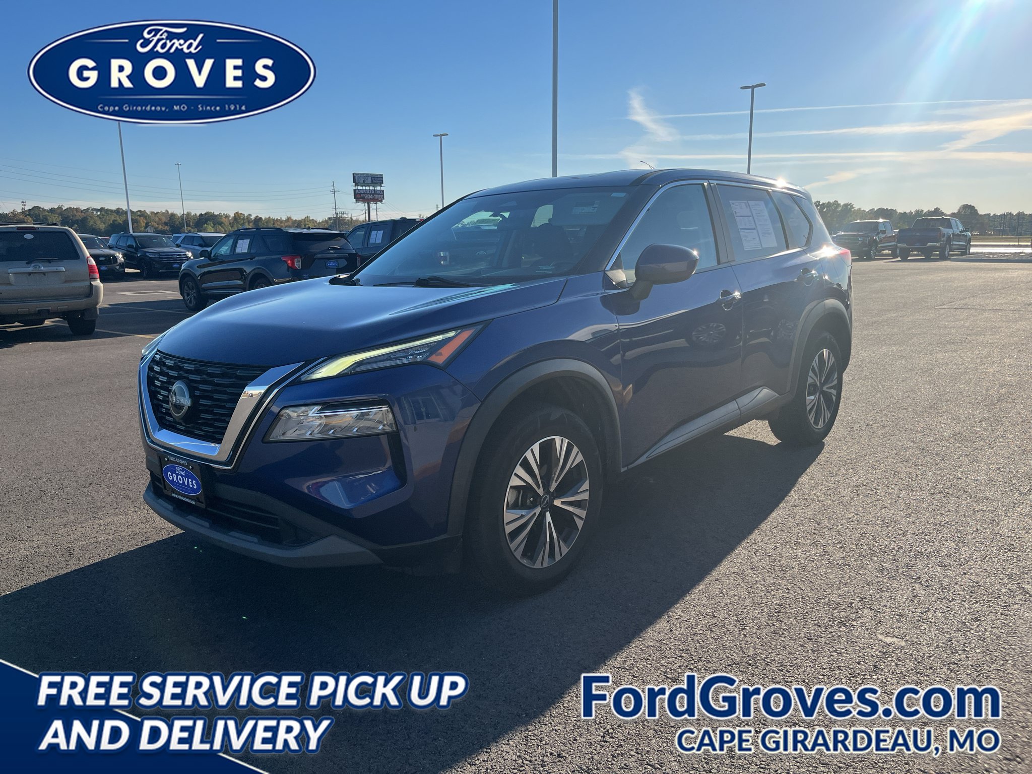 Used 2023 Nissan Rogue SV