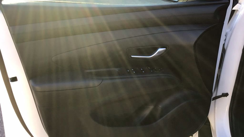 Used 2025 Hyundai Santa Cruz SE image 19