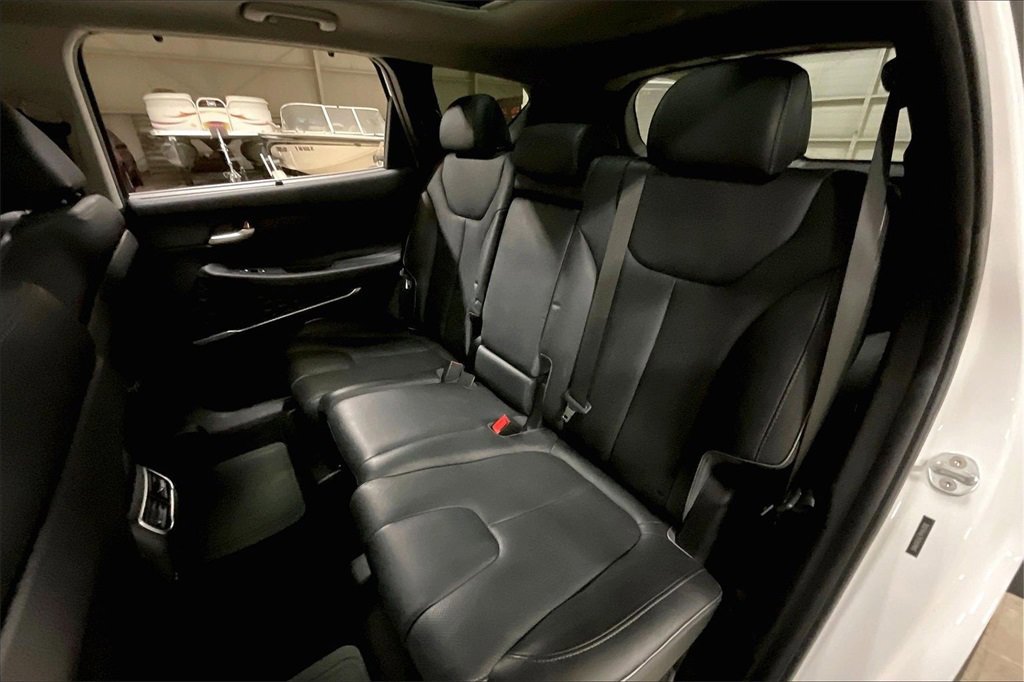 Used 2023 Hyundai Santa Fe Limited image 25