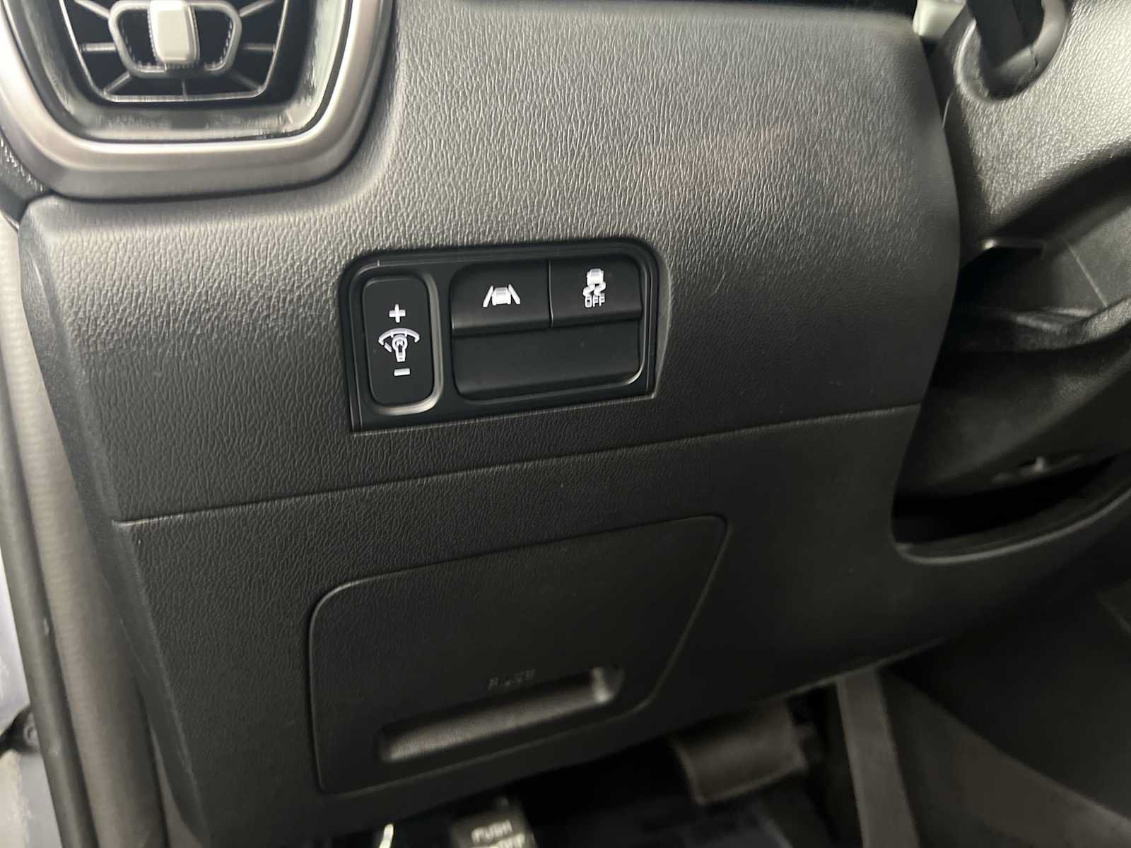 Used 2021 Kia Sorento S FWD image 35