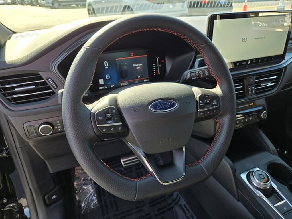 Certified 2024 Ford Escape ST-Line w/ Tech Pack #1 FWD image 11