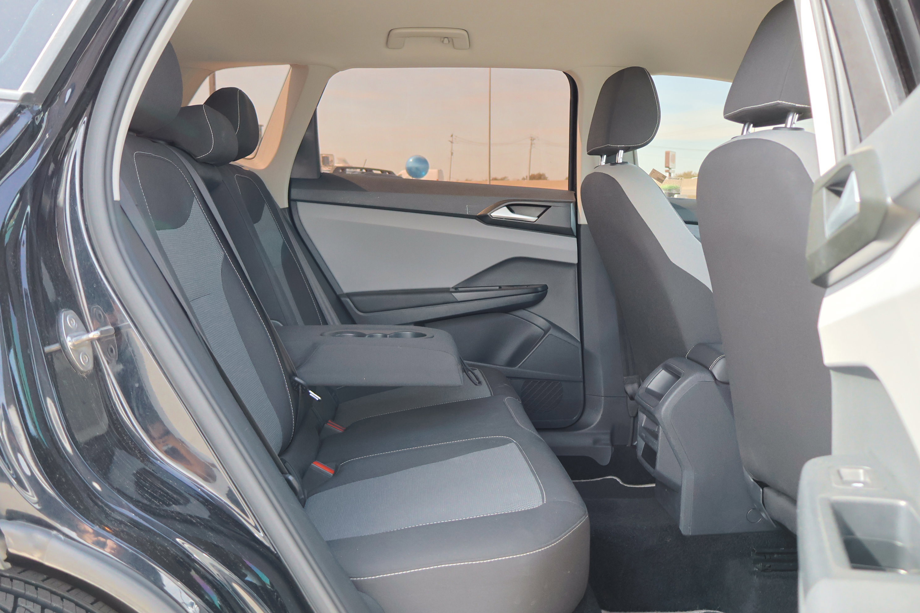 Used 2023 Volkswagen Taos S image 33