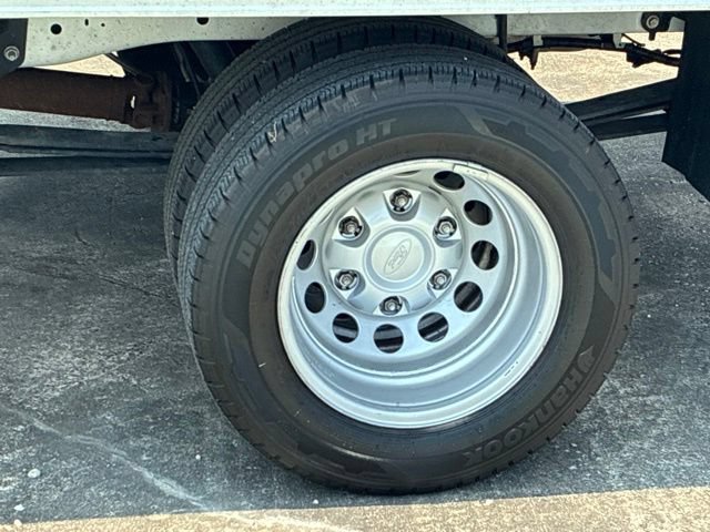 Certified 2024 Ford Transit 350 RWD image 12