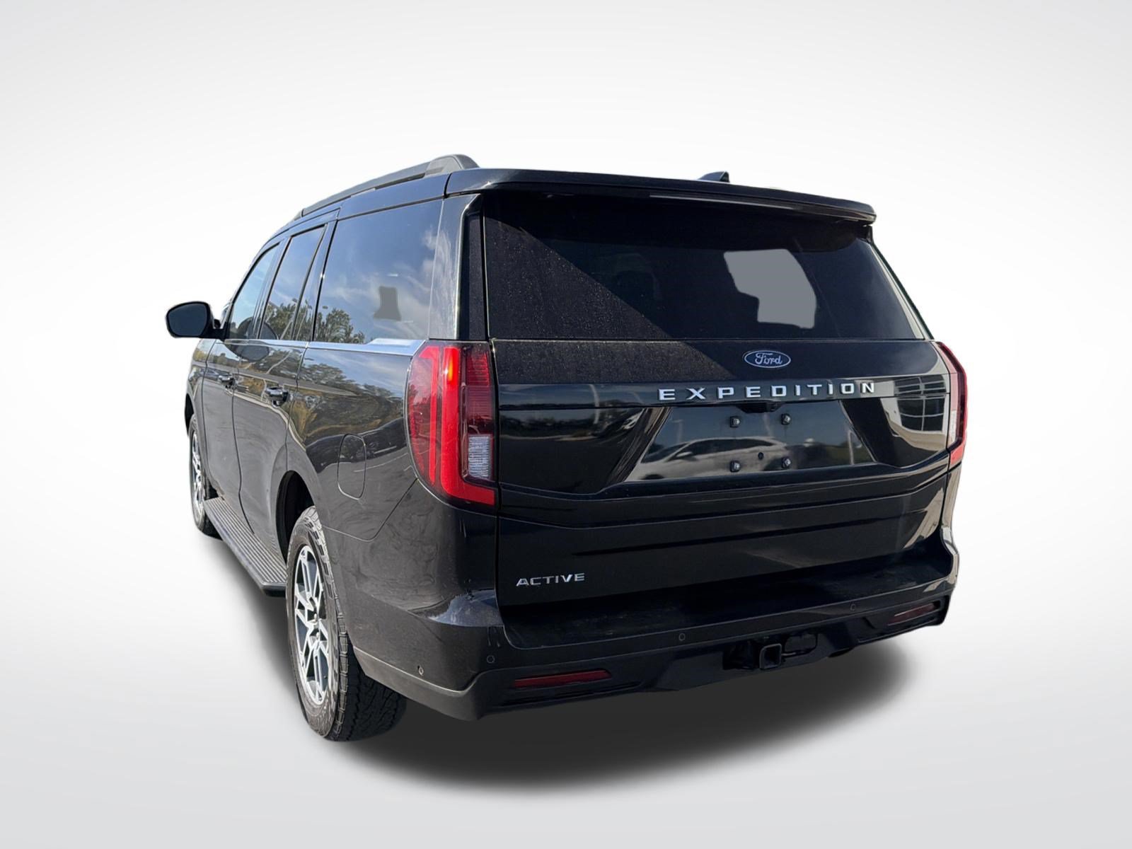 Certified 2025 Ford Expedition Active AWD/4WD image 8