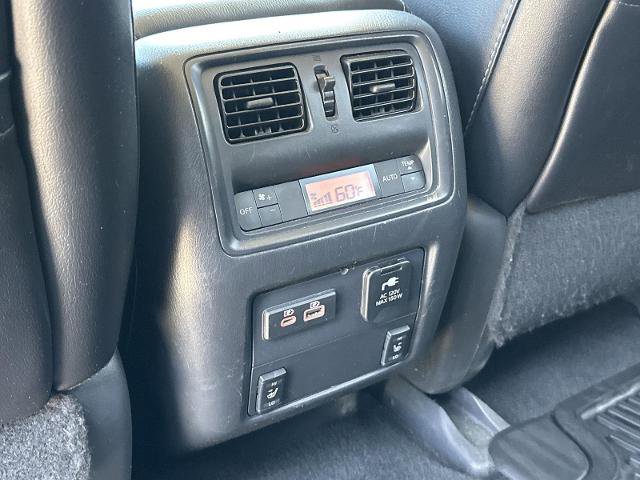 Used 2020 Nissan Pathfinder SL FWD image 21