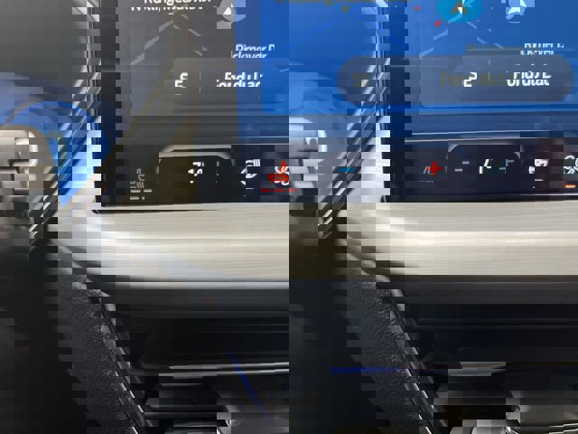 Certified 2024 Ford Escape Platinum image 30