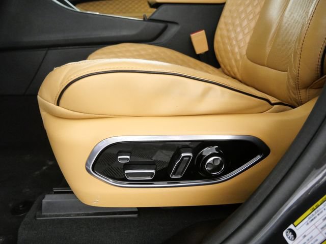 Used 2023 Jeep Grand Cherokee L Summit w/ Luxury Tech Group V AWD/4WD image 18
