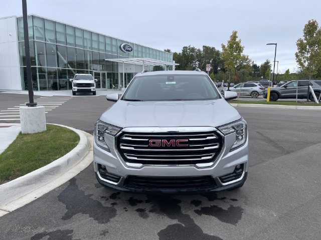Used 2022 GMC Terrain SLT FWD image 8