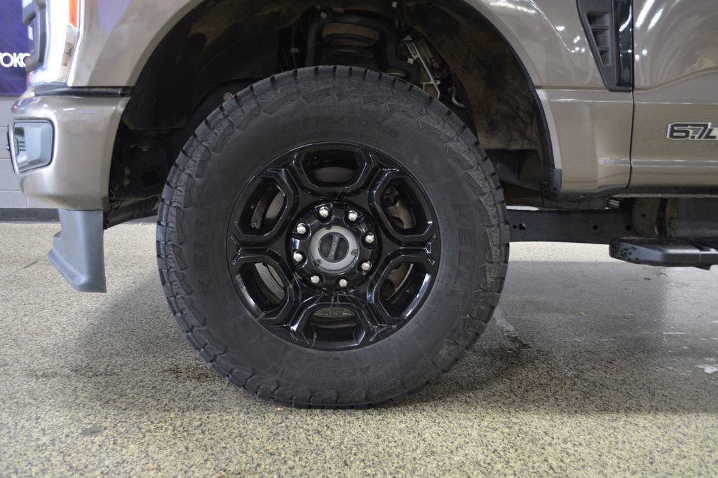 Certified 2023 Ford F250 XL w/ STX Appearance Package AWD/4WD image 9