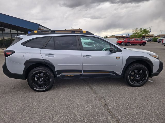 Used 2025 Subaru Outback Wilderness AWD/4WD image 7