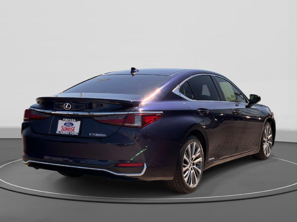 Used 2019 Lexus ES 300h w/ Premium Package FWD image 5