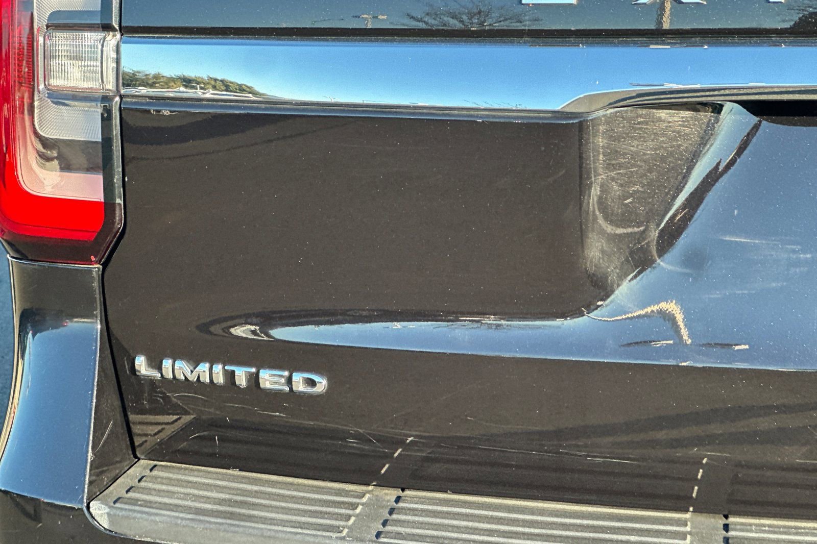 Certified 2024 Ford Expedition Limited image 31