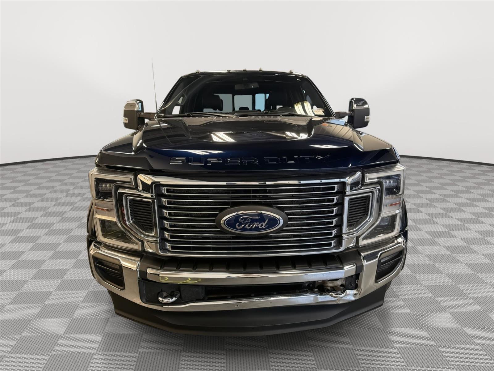 Certified 2022 Ford F450 Lariat w/ Lariat Ultimate Package image 4