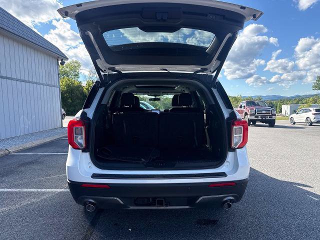Certified 2023 Ford Explorer XLT w/ Equipment Group 202A AWD/4WD image 25