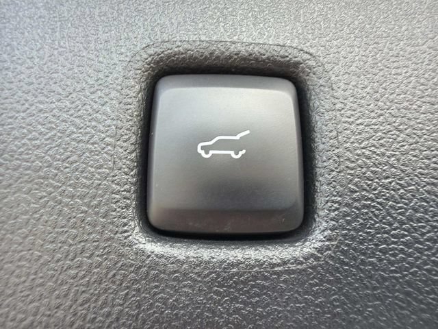 Certified 2024 Ford Escape ST-Line AWD/4WD image 19