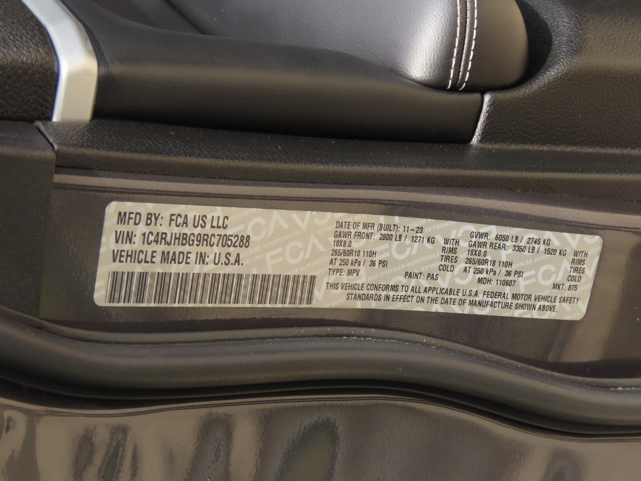 Used 2024 Jeep Grand Cherokee Limited AWD/4WD image 30