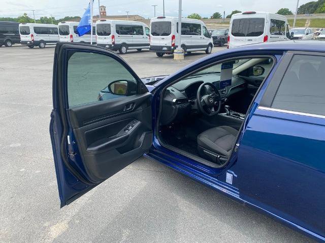 Used 2024 Nissan Altima 2.5 S FWD image 10