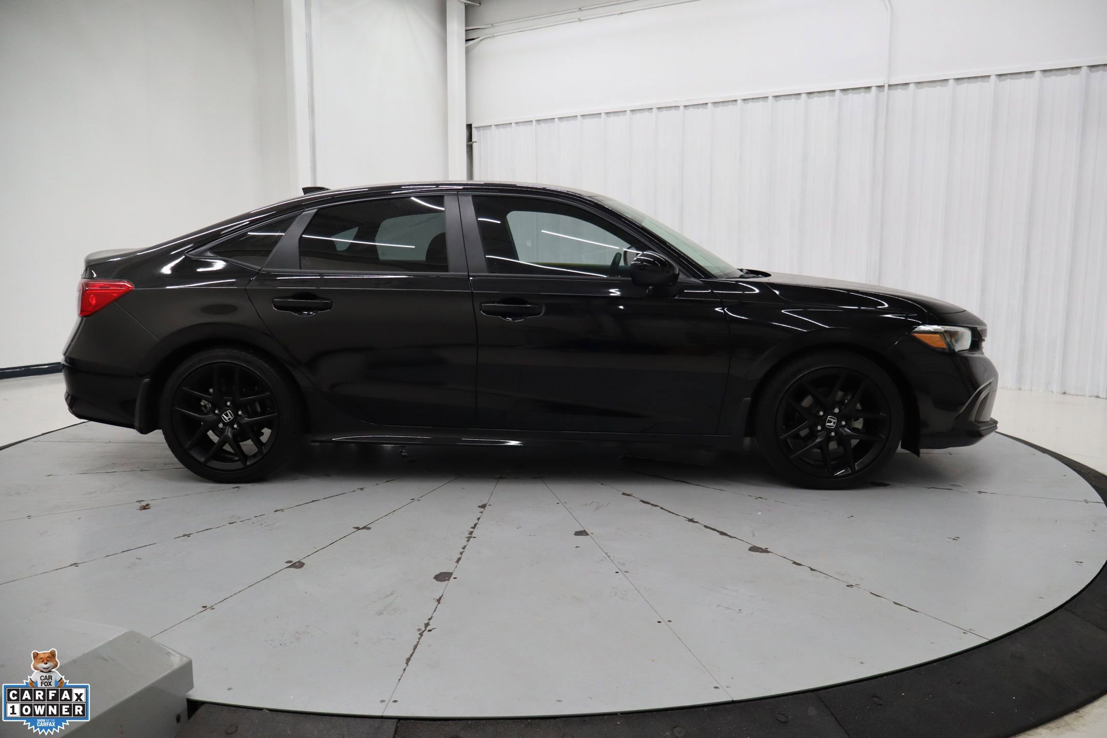 Used 2024 Honda Civic Sport image 2