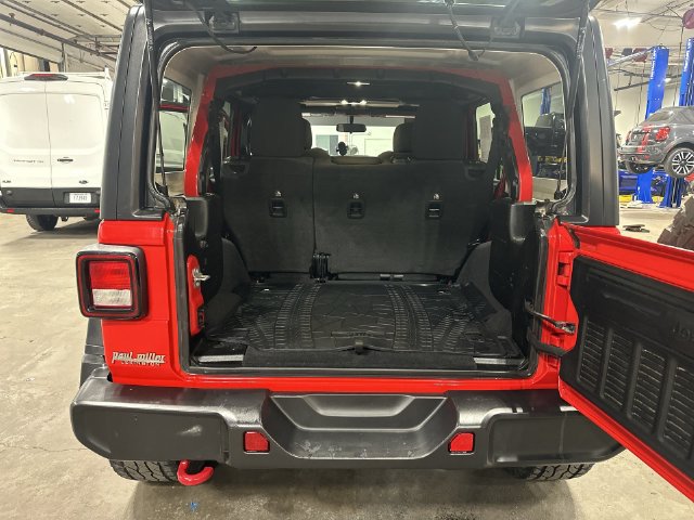Used 2021 Jeep Wrangler Unlimited Rubicon w/ Dual Top Group AWD/4WD image 25