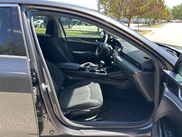 Used 2025 Kia K5 LXS FWD image 39
