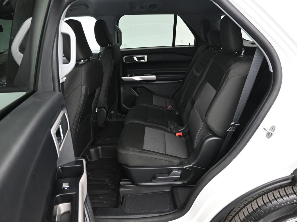 Certified 2022 Ford Explorer XLT image 13