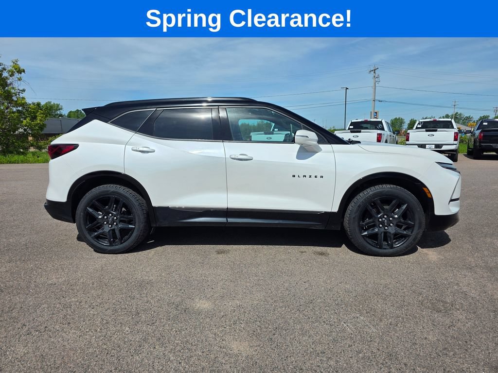 Used 2024 Chevrolet Blazer RS w/ Driver Confidence II Package AWD/4WD image 8