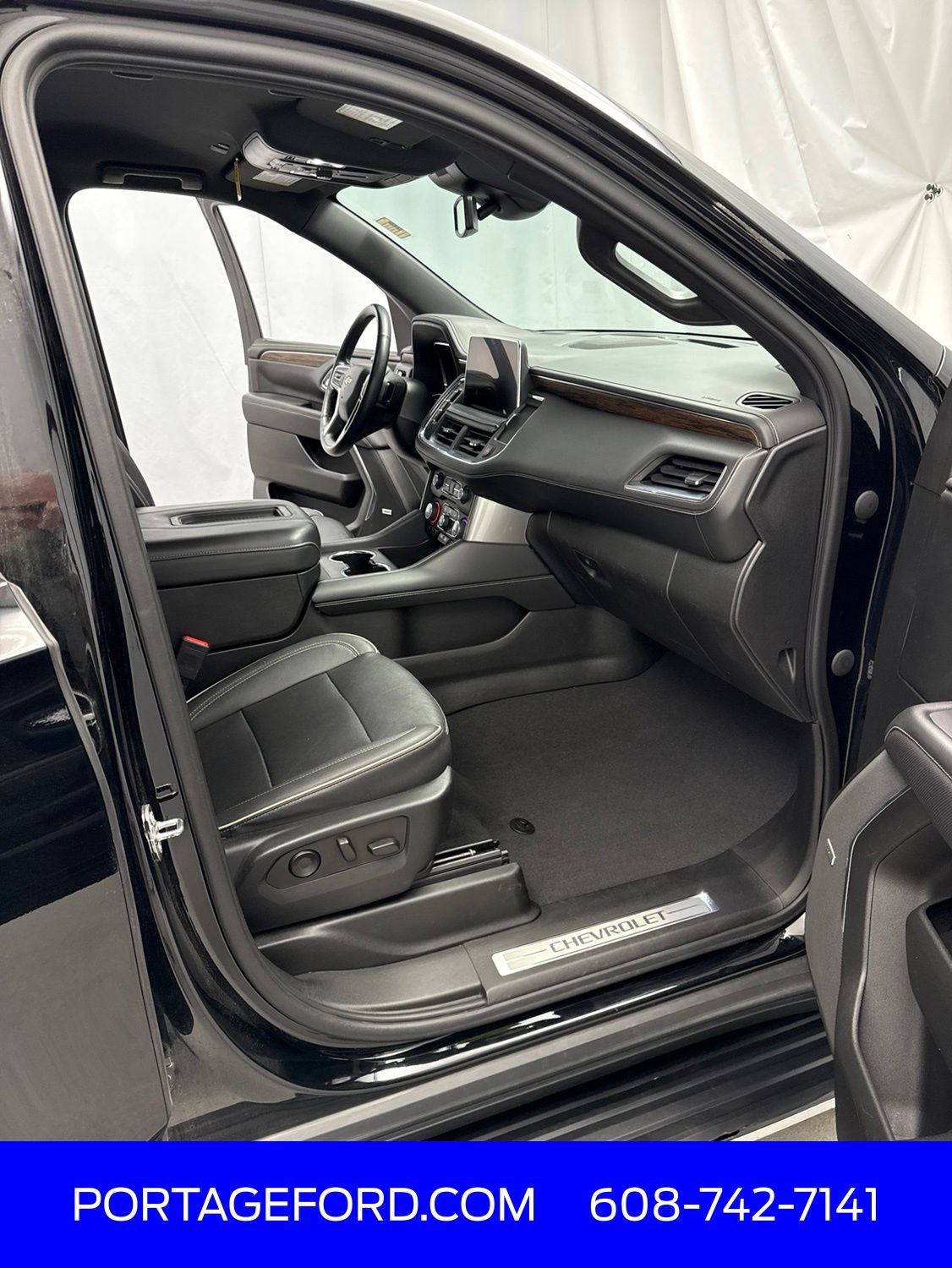 Used 2023 Chevrolet Tahoe Premier AWD/4WD image 26