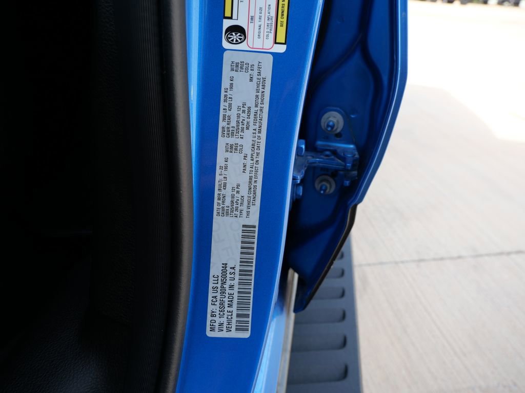 Used 2025 Chevrolet Silverado 1500 LT AWD/4WD image 23