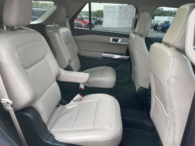 Certified 2022 Ford Explorer Limited w/ Equipment Group 301A AWD/4WD image 30