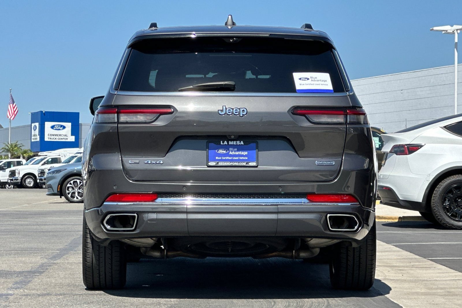 Used 2022 Jeep Grand Cherokee L Overland w/ Advanced Protech Group III AWD/4WD image 4