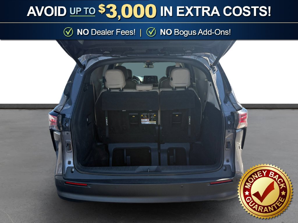 Used 2021 Toyota Sienna XLE FWD image 24