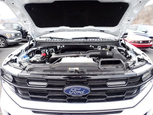 Certified 2025 Ford Expedition Max Platinum image 15