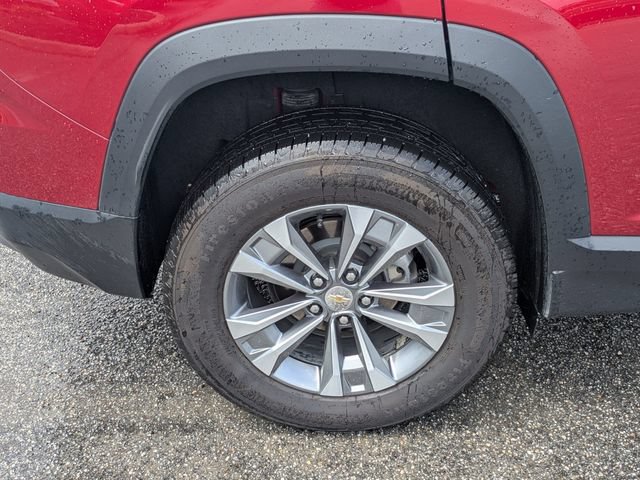 Used 2026 Chevrolet Equinox LT w/ Convenience Package II FWD image 11