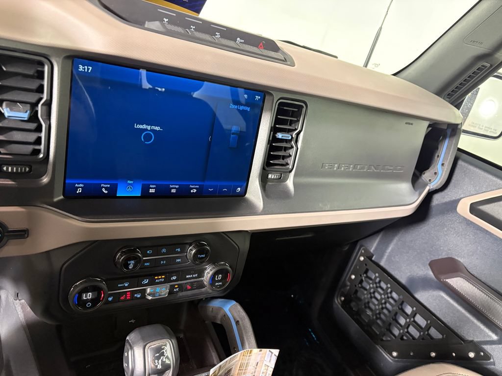 Certified 2024 Ford Bronco Wildtrak AWD/4WD image 17