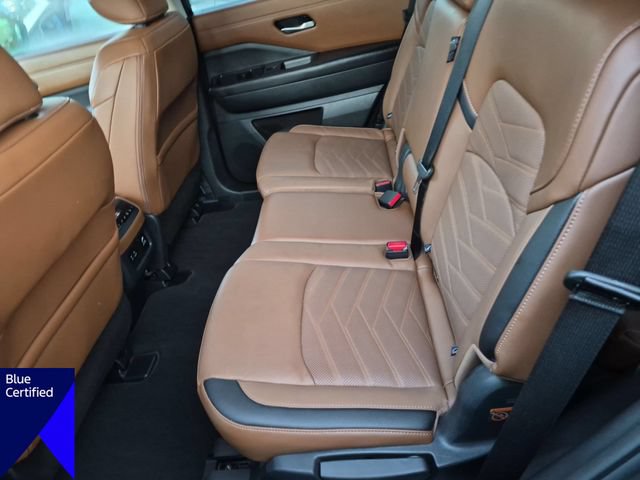 Used 2025 Nissan Pathfinder Platinum w/ Cargo Package FWD image 31
