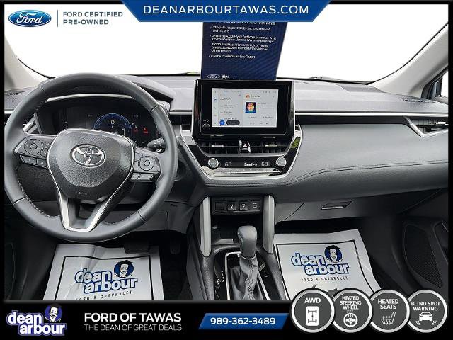 Used 2025 Toyota Corolla Cross XLE w/ Convenience Package AWD/4WD image 3