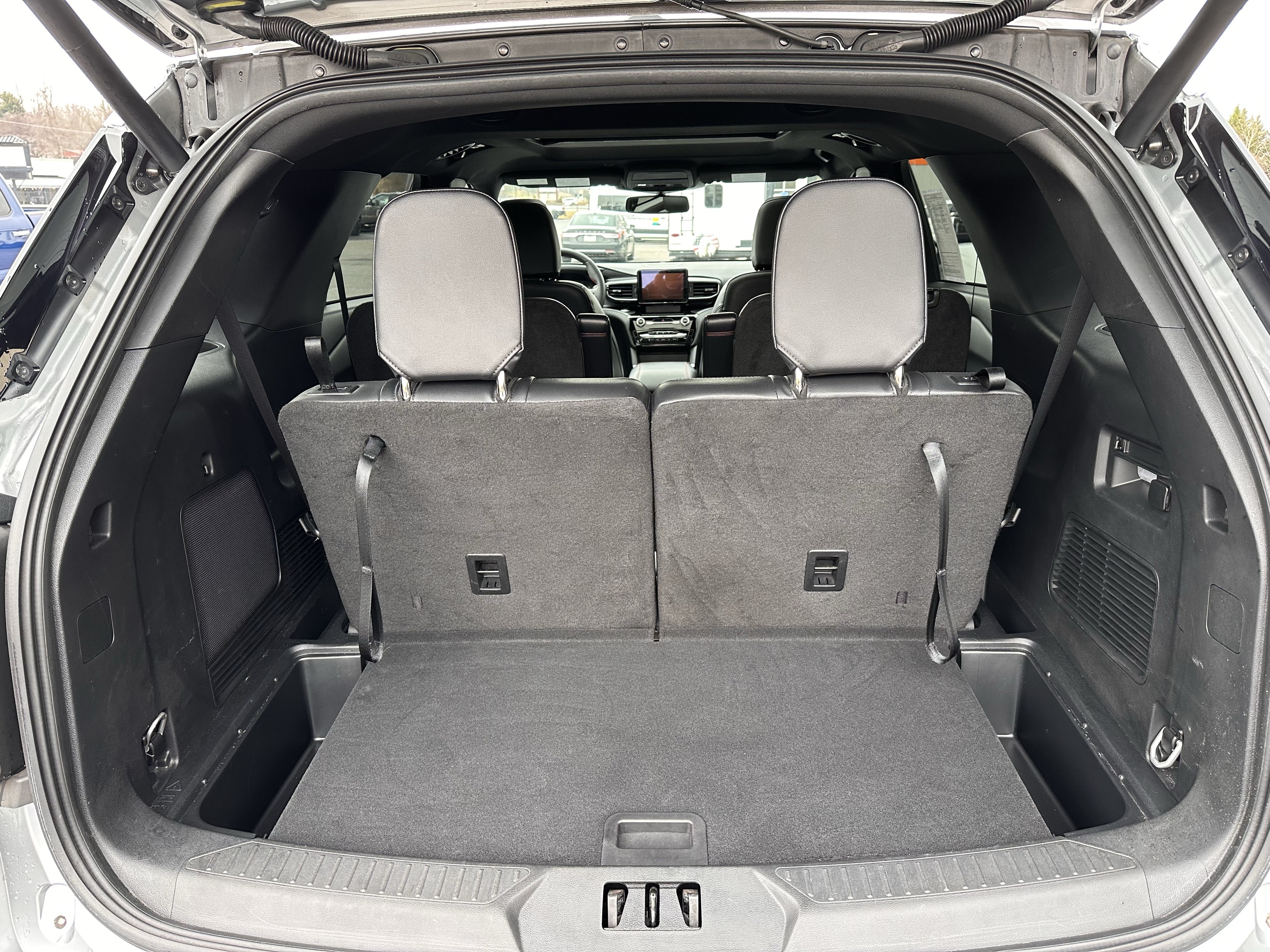 Certified 2023 Ford Explorer ST-Line w/ Class IV Trailer Tow Package AWD/4WD image 17