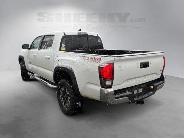 Used 2018 Toyota Tacoma TRD Off-Road image 2