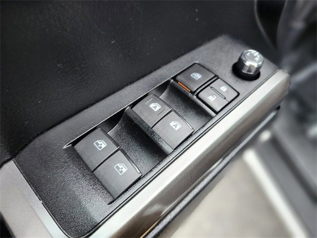 Used 2017 Toyota Tacoma Limited w/ Tow Package image 17