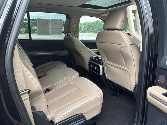 Certified 2024 Ford Expedition Max Limited AWD/4WD image 19
