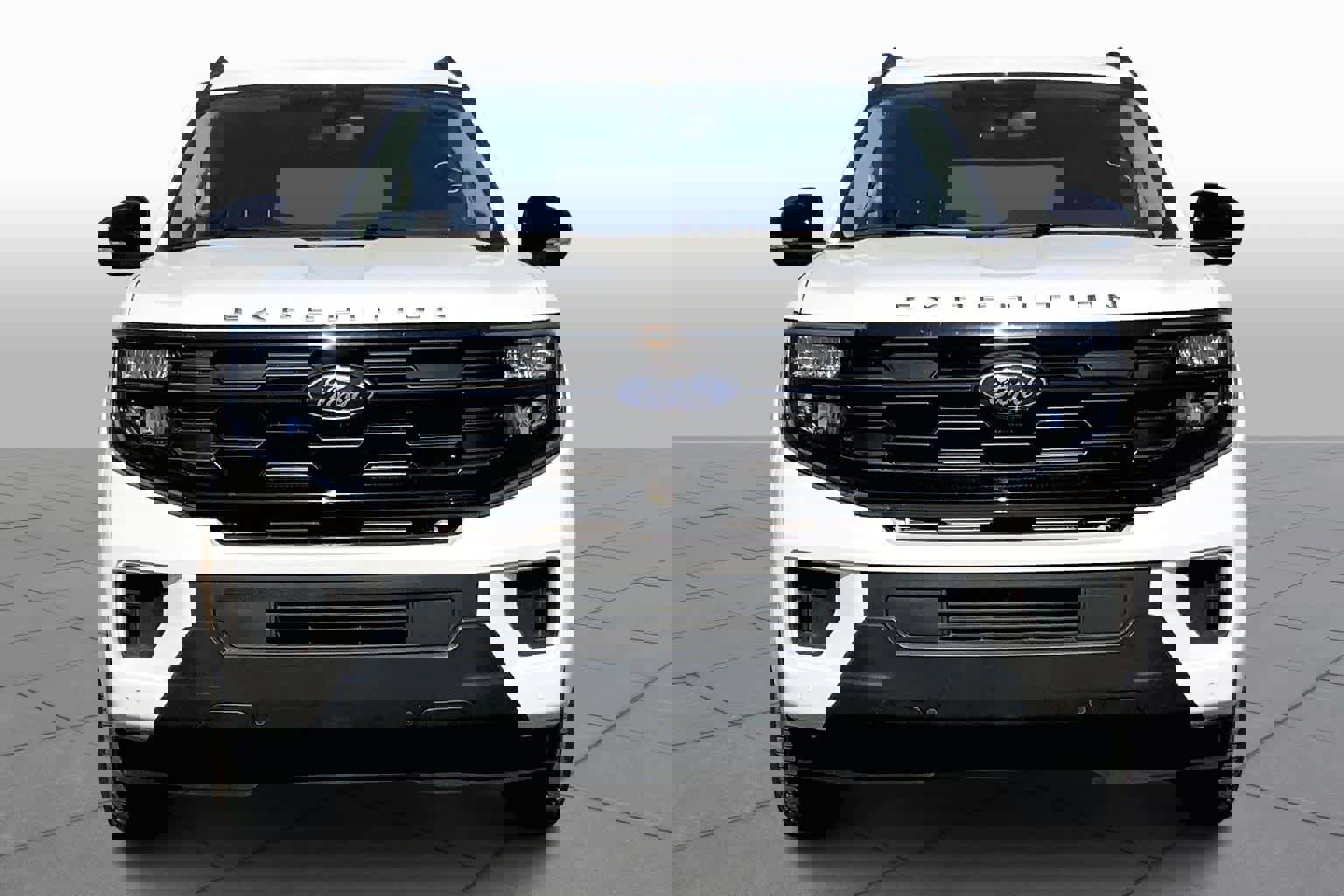 Certified 2025 Ford Expedition Active image 4