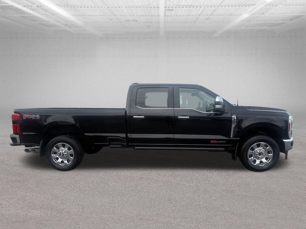 Certified 2025 Ford F350 Lariat w/ Lariat Ultimate Package AWD/4WD image 3