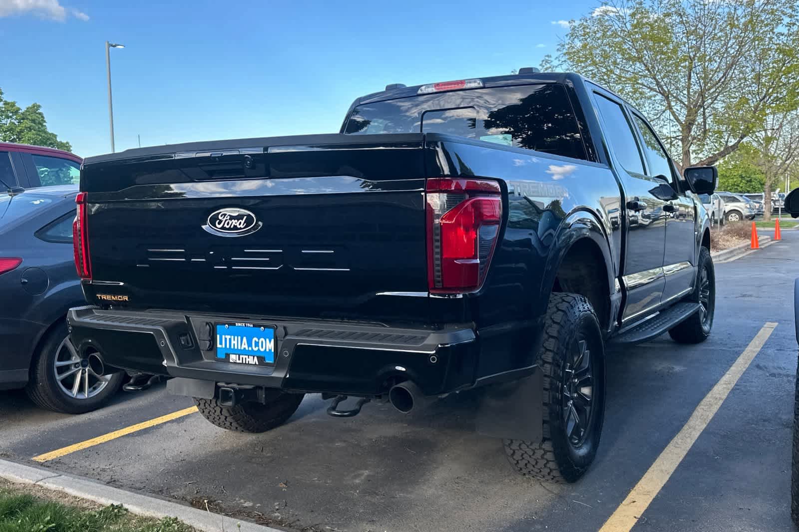 Certified 2025 Ford F150 Tremor w/ Bed Utility Package AWD/4WD image 4