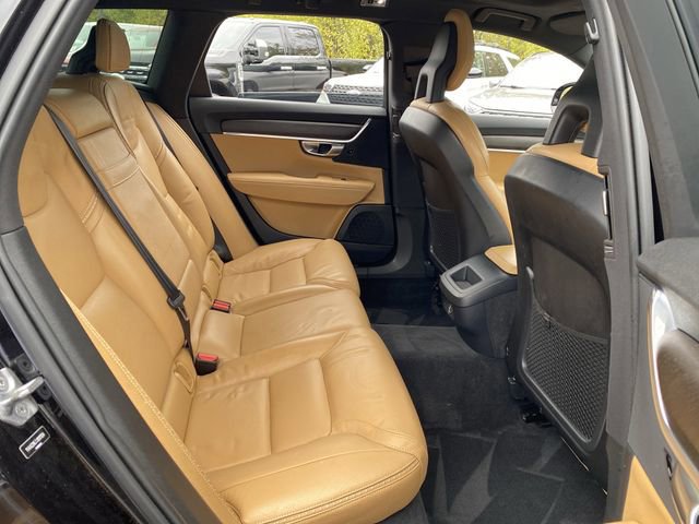 Used 2018 Volvo V90 T6 Cross Country w/ Protection Package image 30