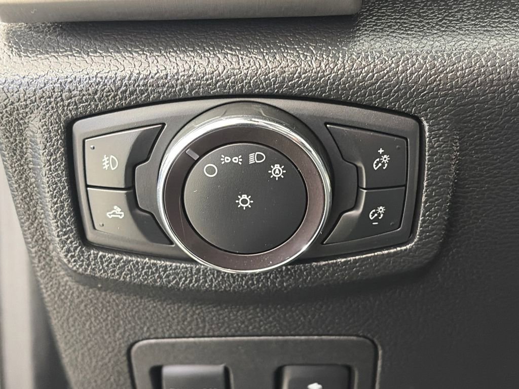 Certified 2020 Ford F150 Platinum w/ Equipment Group 701A Luxury image 25