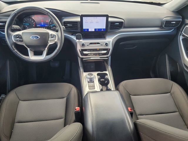 Certified 2022 Ford Explorer XLT image 11